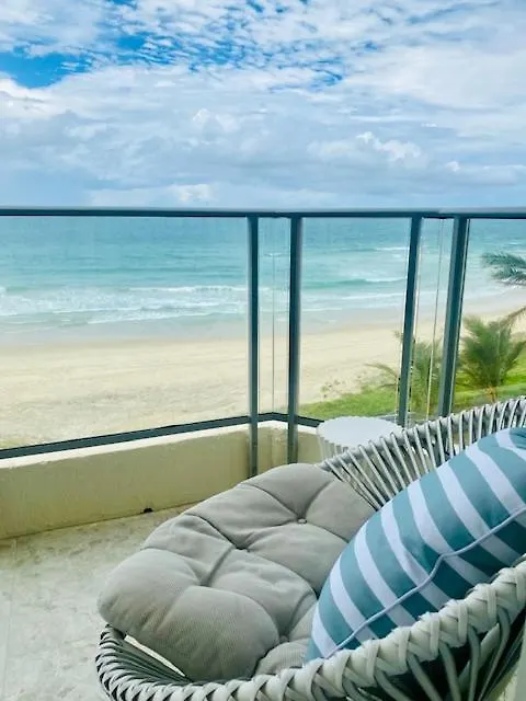 Aparthotel Foreshore Beachfront Apartments Gold Coast