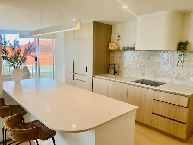Foreshore Beachfront Apartments Gold Coast