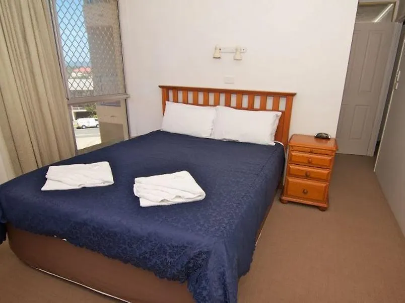 Aparthotel Foreshore Beachfront Apartments Gold Coast
