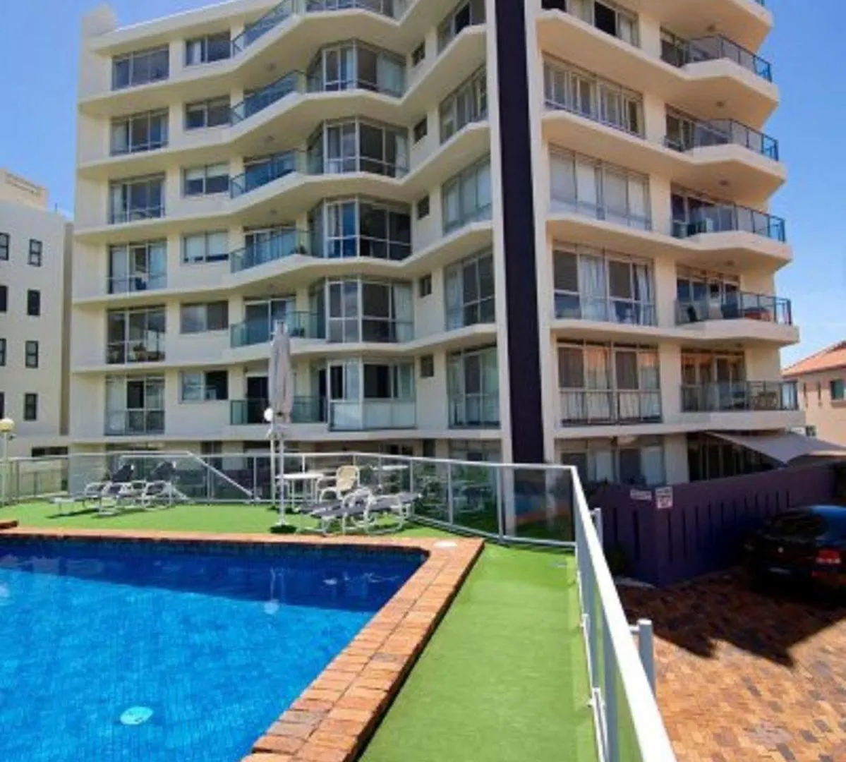 Foreshore Beachfront Apartments Gold Coast Aparthotel