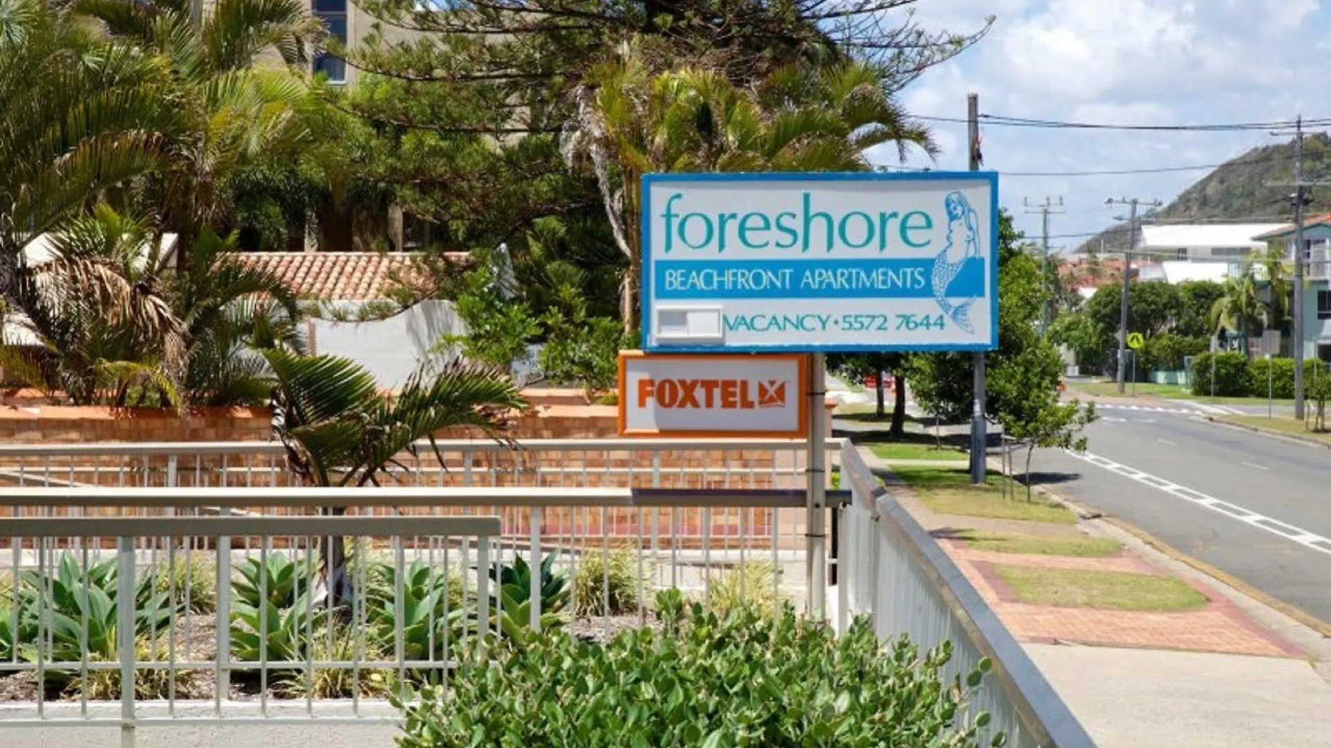 Foreshore Beachfront Apartments Gold Coast Aparthotel