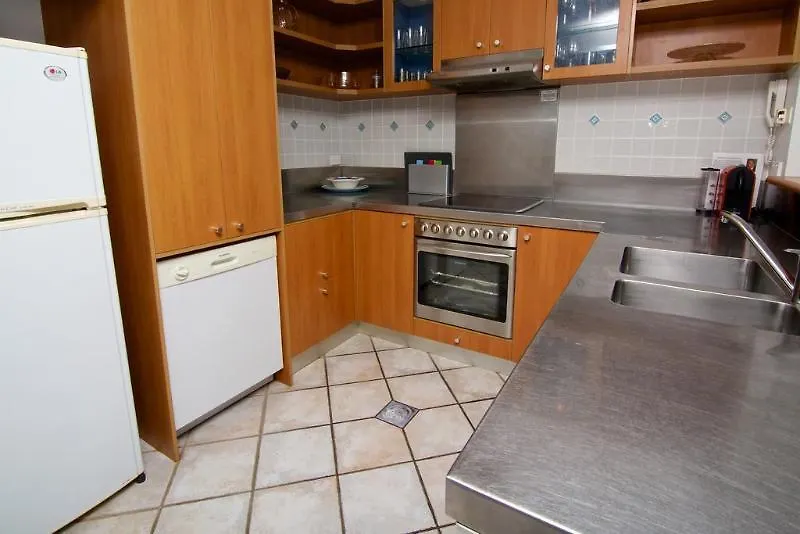 Foreshore Beachfront Apartments Gold Coast